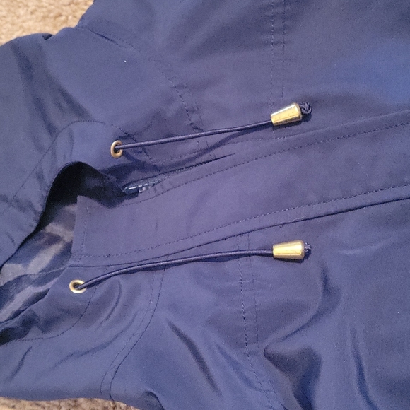 Crown and Ivy Rain jacket - Picture 6 of 9